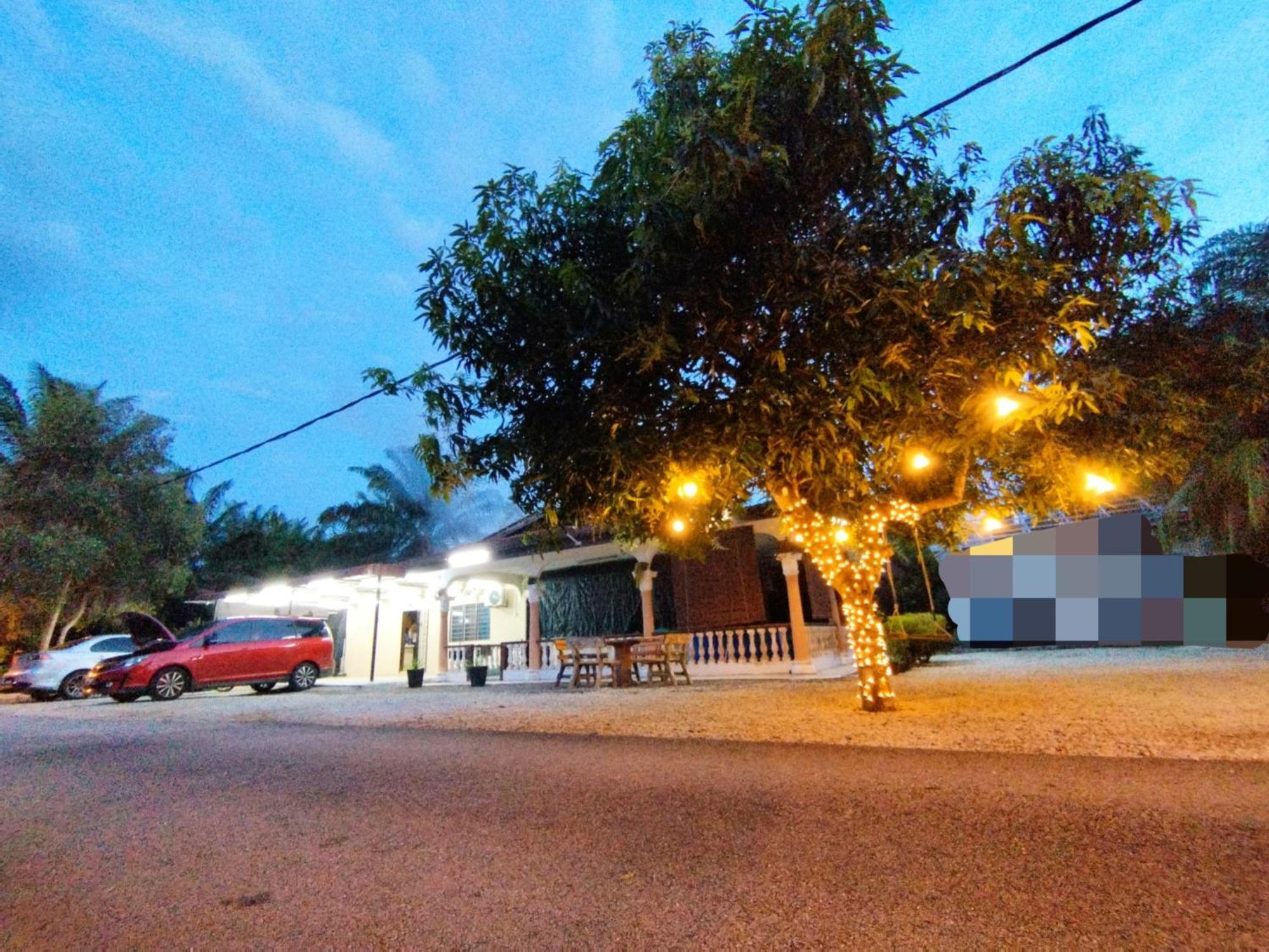Basrie Villa "Mslim Only" - Mini Cinema , Private Pool , Wi-Fi , Netflix Muar Exterior foto